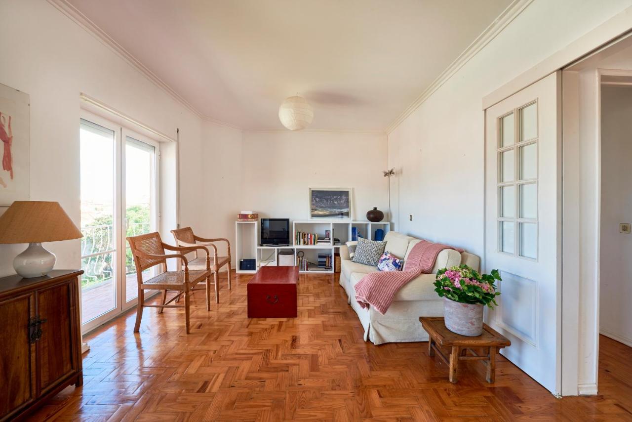 Bright Apartment With Garden In Кашкайш Екстер'єр фото